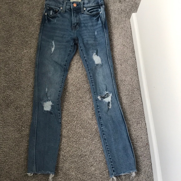 High-Rise Cropped Destroyed Skinny - Picture 1 of 4